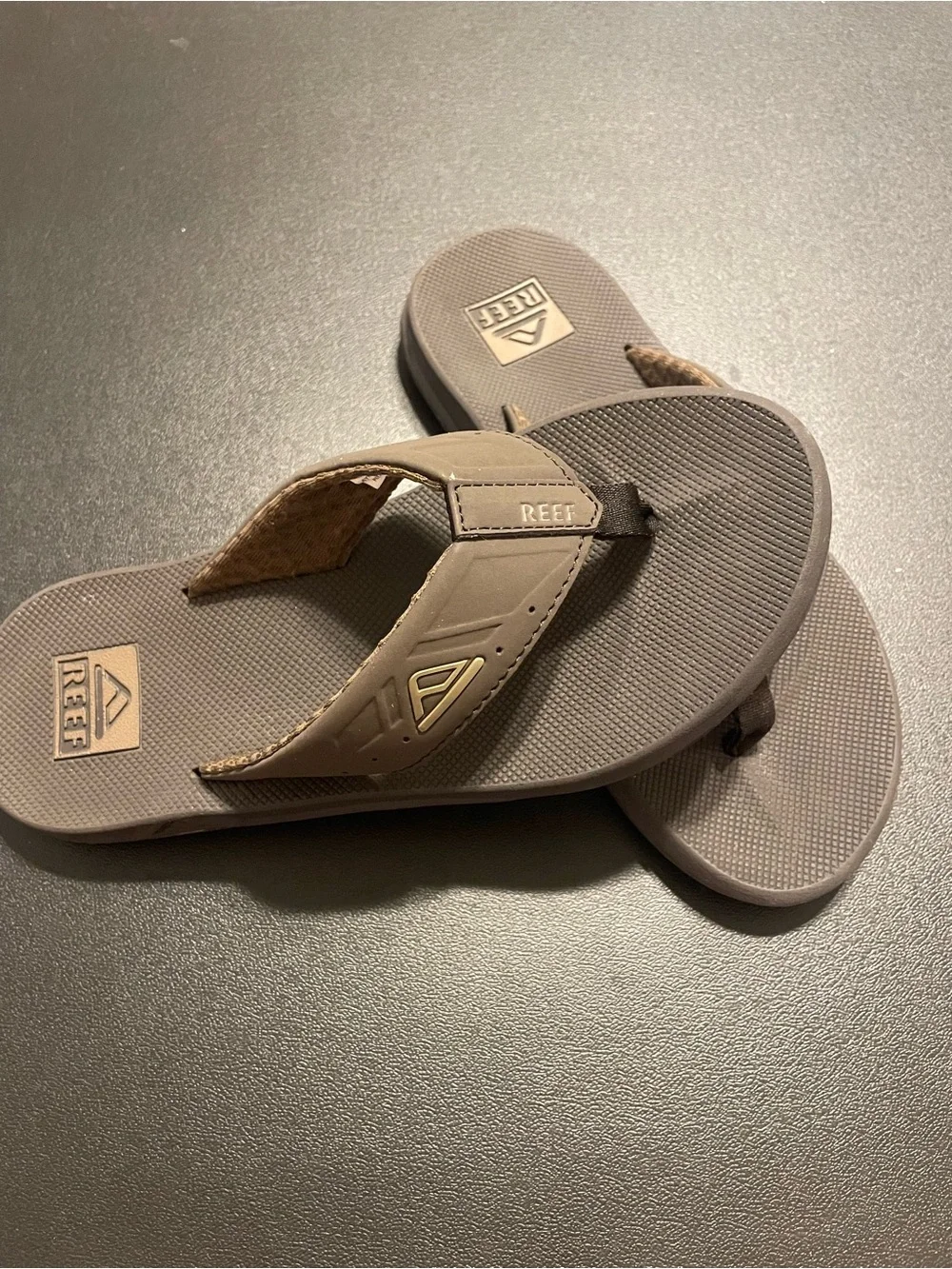 Reef Men’s Brown Flip Flop Sandals - Comfortable Casual Beach Wear Size 8